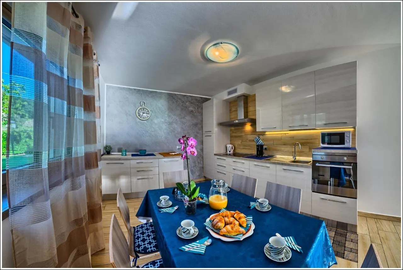 Villa Tadi Laro Luxury Deluxe Comer See Colico Apartamento